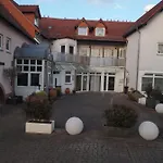 Zur Schlemmerscheune Hotel