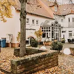 Hotel Zur Schlemmerscheune 3*