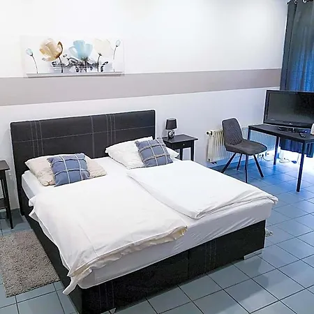 Zur Schlemmerscheune 3* Weilerbach